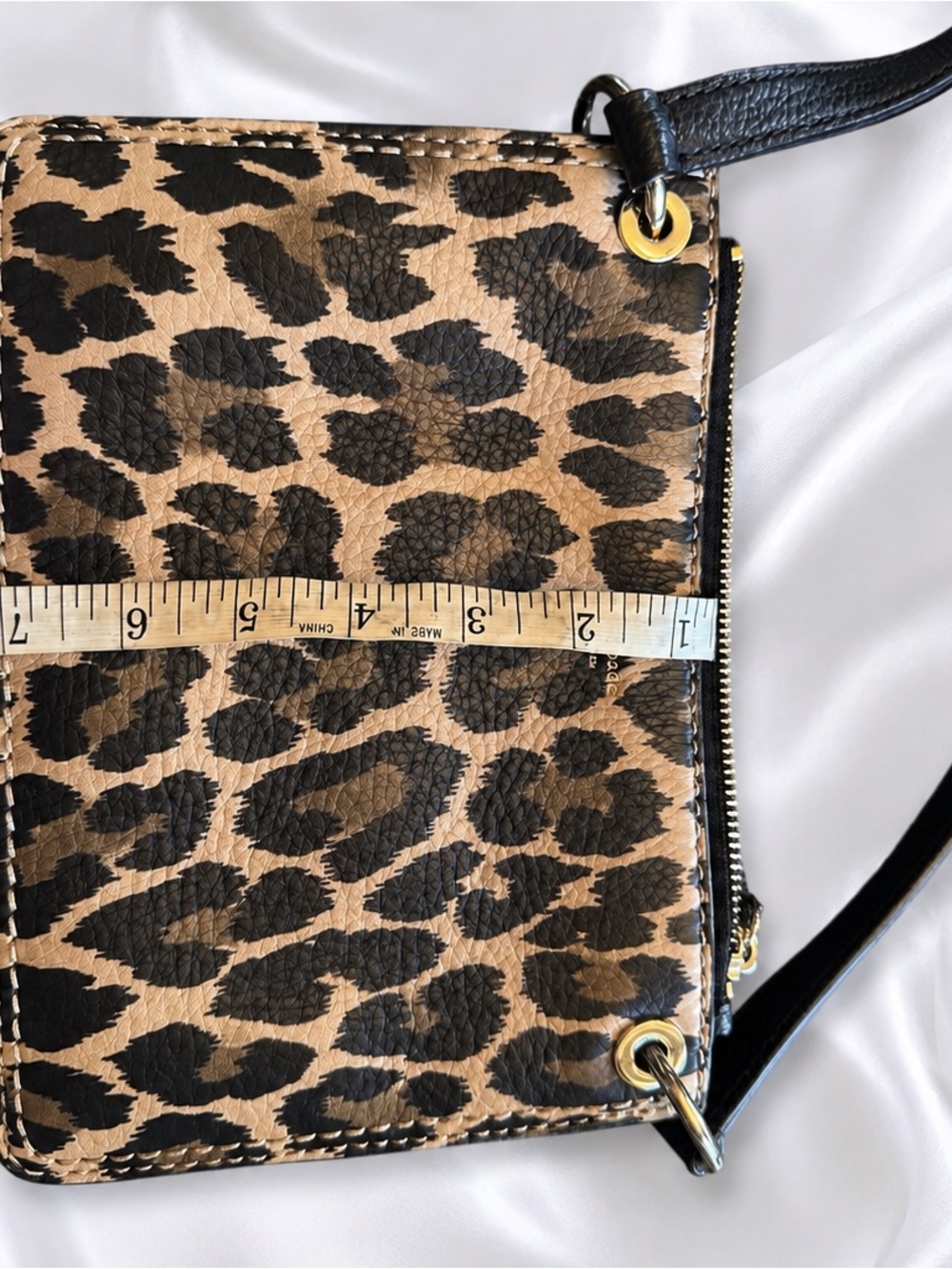 Kate Spade Leopard Print Leather Crossbody Bag with Black Strap - Picture 3 of 7